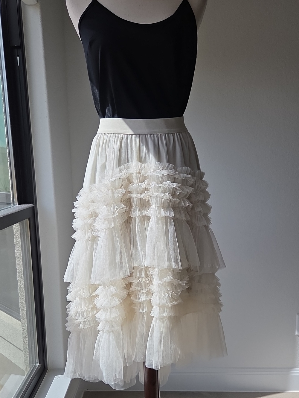 Women's Ivory White Ruffled Tulle Midi Skirt Hi Low Hem Elastic Waist Old World